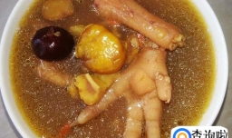 滋补的鸡脚板栗汤的做法