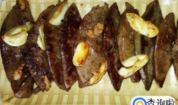 蒜香煎羊肝的做法