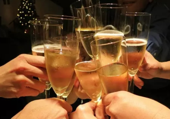 小辈给长辈敬酒词