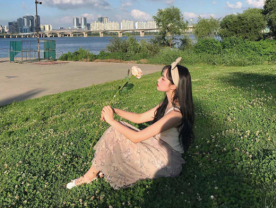 女生从小缺母爱的表现