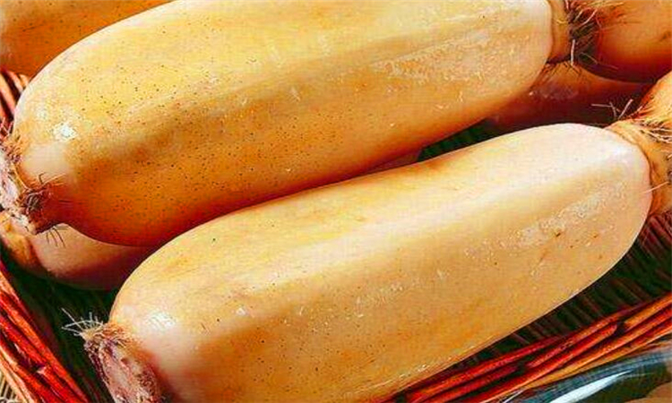 白色衣服有黑色斑点怎么洗净