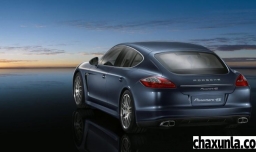 年轻人适合开轿车还是SUV