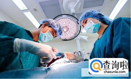 多喝水就能冲下去尿结石对吗