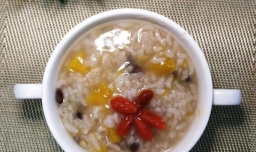 怎样做美味的南瓜黑豆糯米粥？