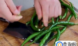 诱人的虎皮尖椒怎么做好吃又简单