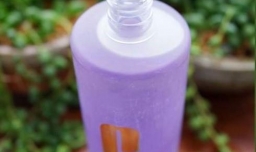 含有酒精的化妆品能不能用？