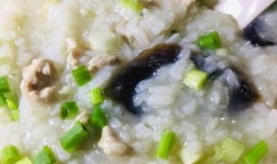 如何做皮蛋瘦肉粥好吃？