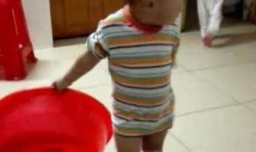 怎样教会小孩子正确洗衣服？