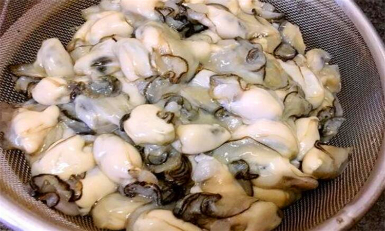 海蛎里面的黑色东西可以吃吗