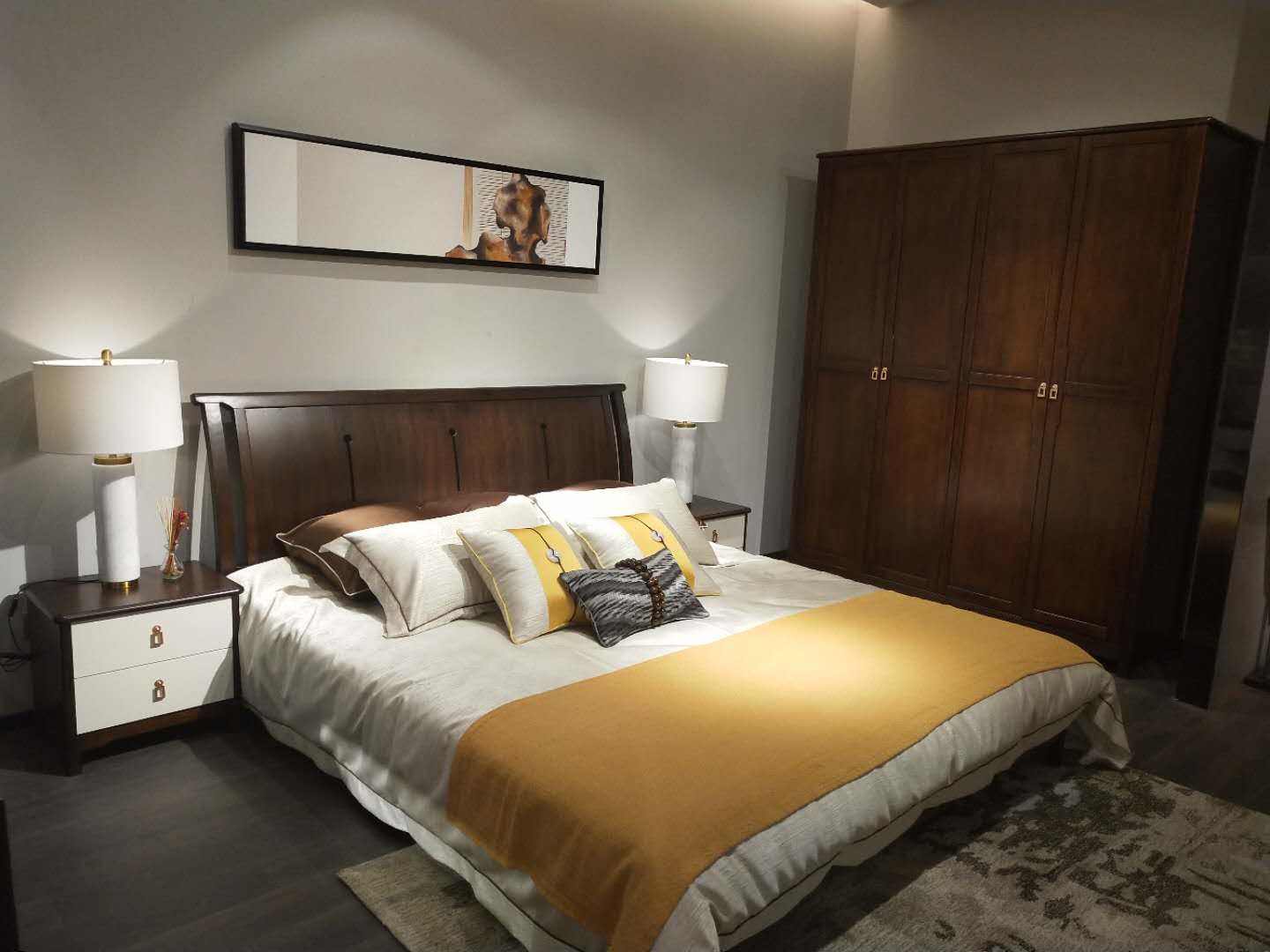 床头朝哪个方向好