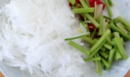 白萝卜炒鸡蛋的做法