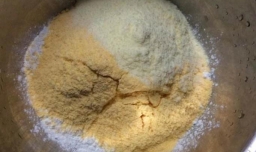 怎么糊玉米饼子好吃 玉米面饼子窝窝头的做法