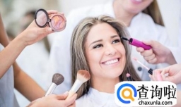 如何化妆自然好看，怎样变身动人的小美人