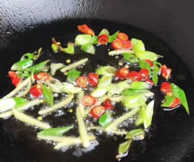 干黄花菜炒肉经典做法