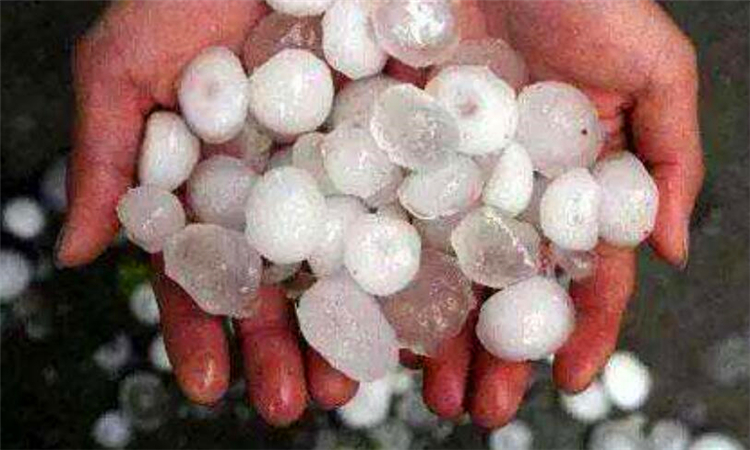 冰雹是怎样形成的