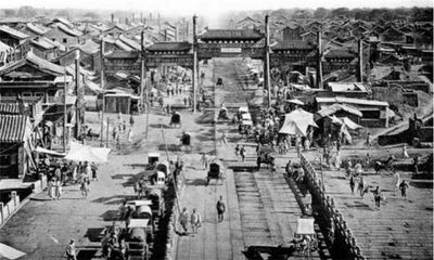 中国延续了两千多年的封建帝制覆灭的标志是