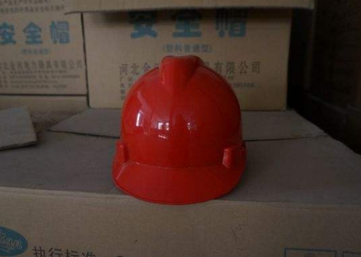 红安全帽代表什么