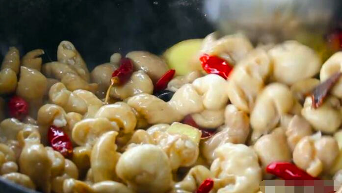 四川肥肠鸡正宗的做法